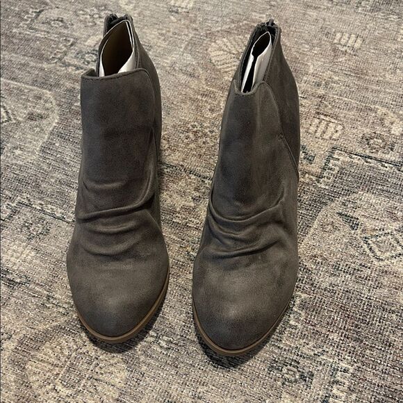 Report Footwear Clarice Heeled Ankle Booties - Wide - Picture 1 of 6